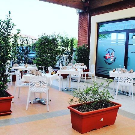 Turin Airport Hotel & Residence San Francesco al Campo Kültér fotó
