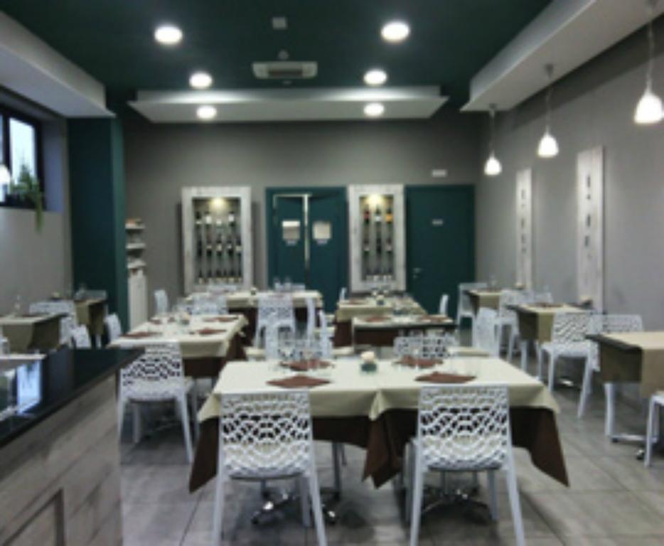Turin Airport Hotel & Residence San Francesco al Campo Kültér fotó